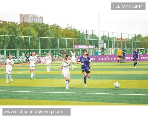 巴西足球明星在绿茵场上的爱与梦想交织的青春故事 巴西足球明星在绿茵场上的爱与梦想交织的青春故事