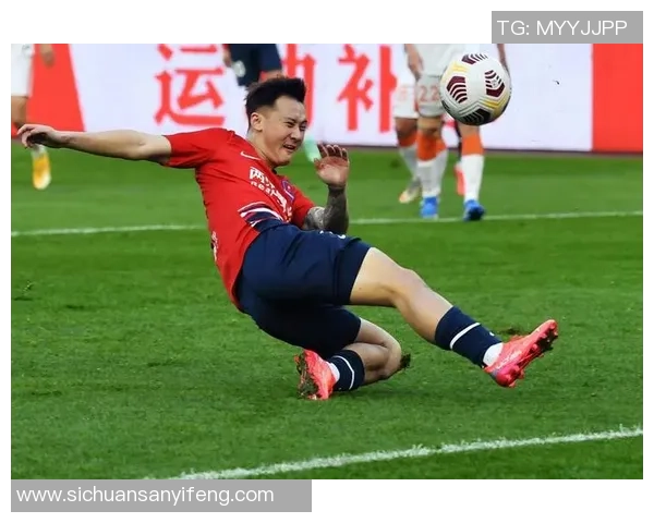 重庆与武汉足球队耐力对决赛后分析与总结 重庆与武汉足球队耐力对决赛后分析与总结