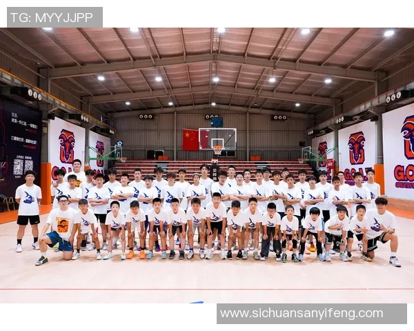 与黄娜畅谈篮球生涯的点滴与成长之路