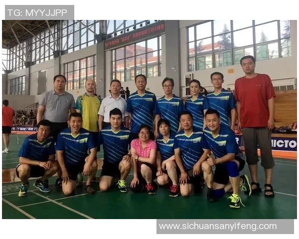 西安羽毛球队在杯赛中的精彩表现与实力分析 西安羽毛球队在杯赛中的精彩表现与实力分析