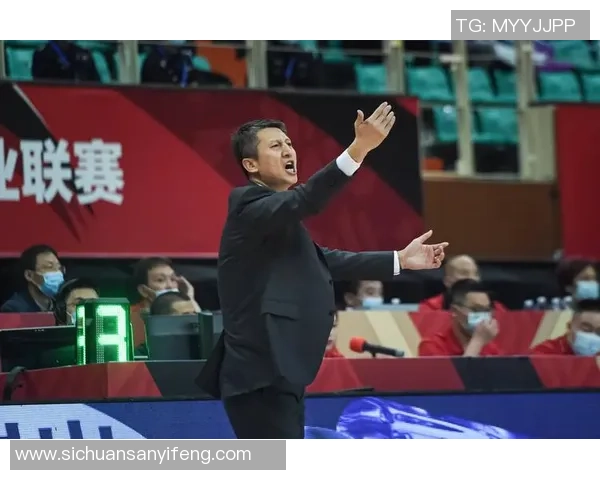 广州篮球队的崛起之路：揭秘他们背后的力量与荣耀